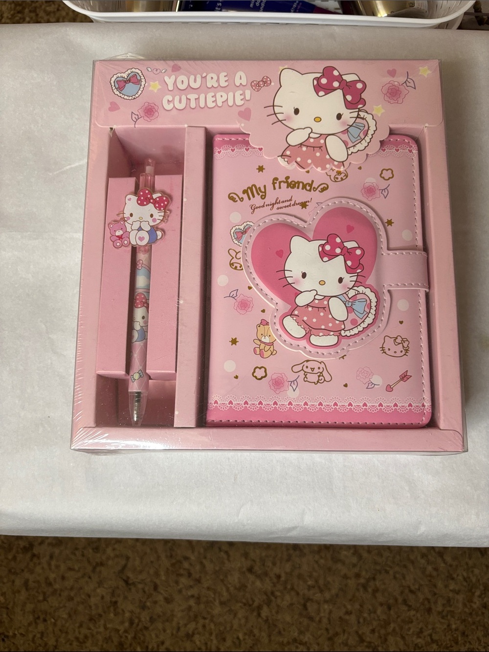 Hello Kitty Pink Heart Journal and Pen Set